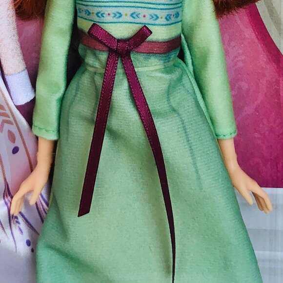 New in Box- Disney Princess Frozen Arendelle Fashions Anna  Doll with 2 Outfits - Picture 9 of 14